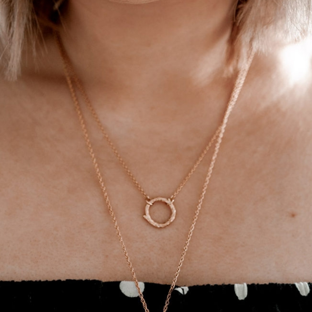 NEW Daisy London Bark Wreath Necklace